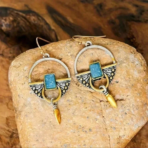 Turquoise Boho Circle Dangle Earrings - Picture 3 of 7